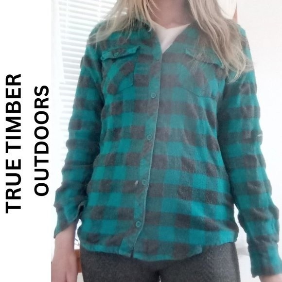 TRUE TIMBER OUTDOORS - Flannel Button Up in Blue and Gray Checkered / Pl… - Picture 2 of 10